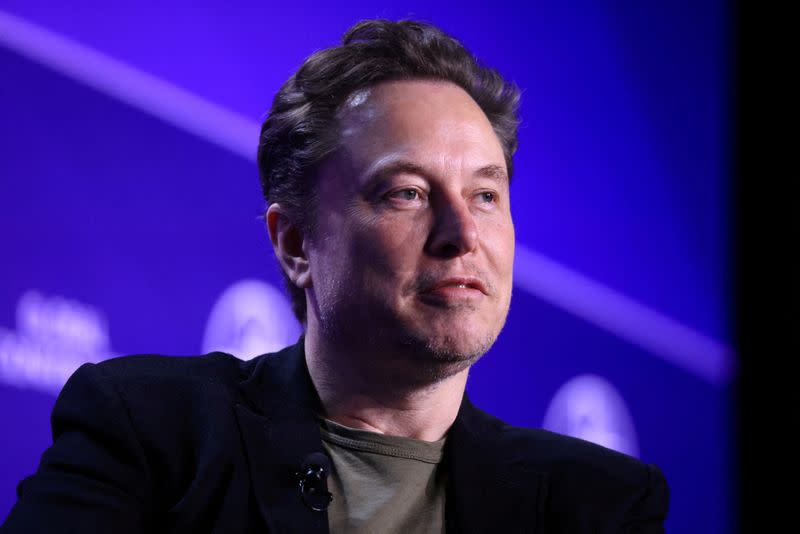 Musk Wants a ‘GigaComputer’ For xAI ChatBot: The Information