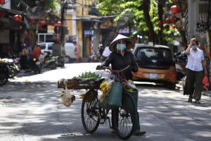 Xi’s Vietnam Visit Set to See Rail, Tech Cooperation Deals