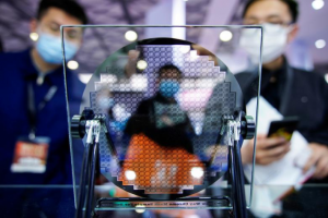 SMIC, Huawei Big Winners as China Ramps Up Chip Funding